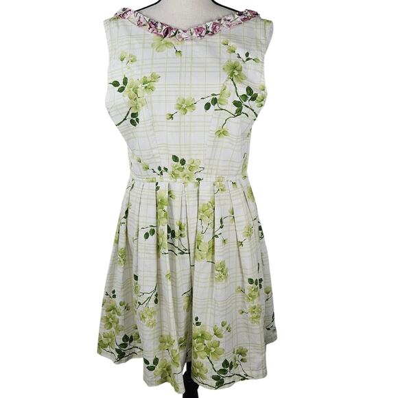 Oscar Dresses & Skirts - White & Green 1950's Theme Fit and Flair Dress With Ruffled Purple Outline